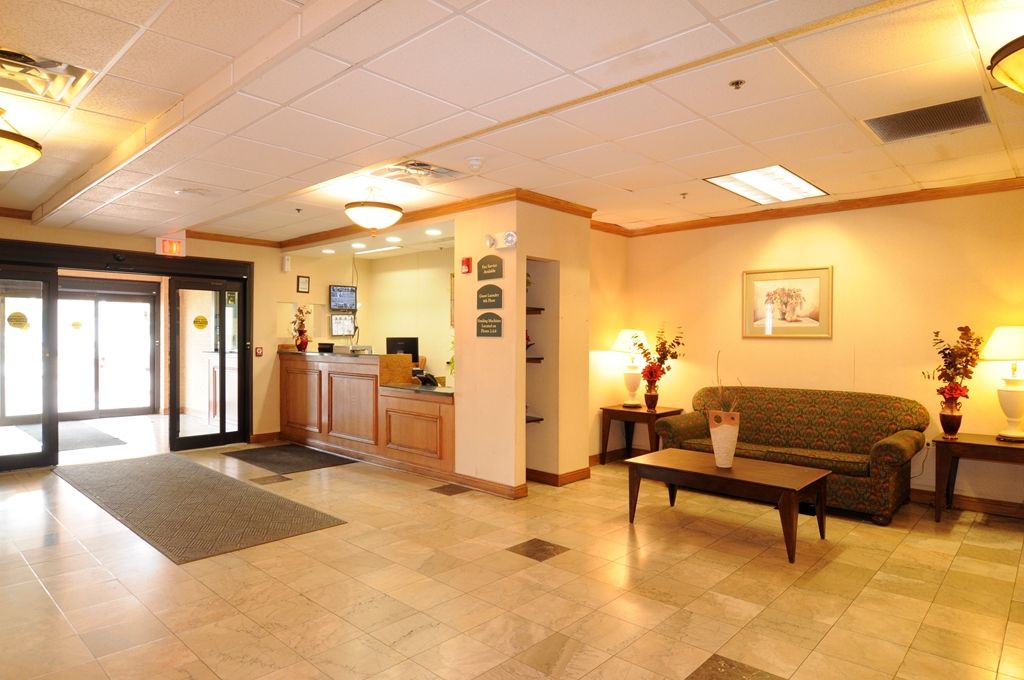 Days Inn By Wyndham Calumet Park Interior photo